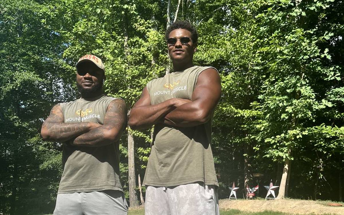 The Mount N Muscle crew in Charlotte NC